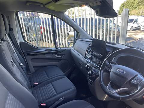 Ford Transit Custom 2.0 320 EcoBlue Limited Crew Van L2 H1 Euro 6 (s/s) 5dr (6 Seat) - U751