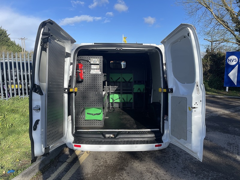 Ford Transit Custom 2.0 320 EcoBlue Limited Crew Van L2 H1 Euro 6 (s/s) 5dr (6 Seat) - U751