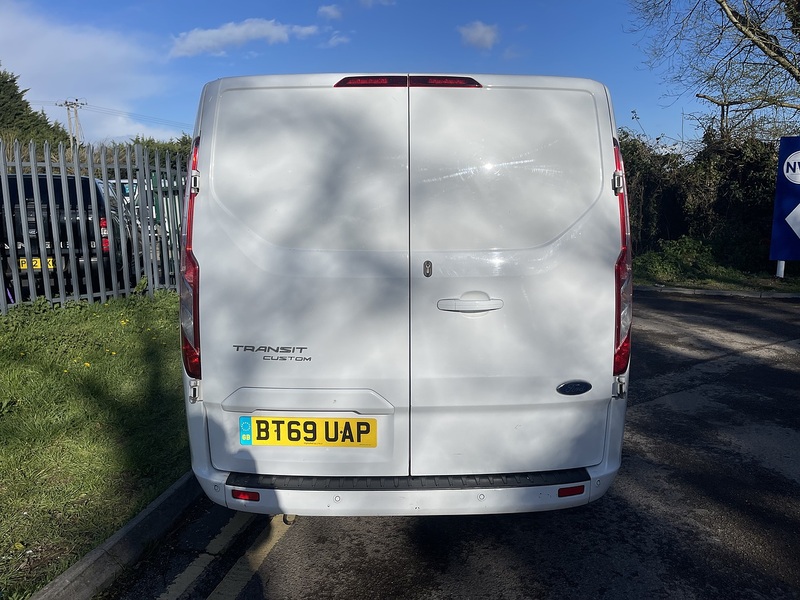 Ford Transit Custom 2.0 320 EcoBlue Limited Crew Van L2 H1 Euro 6 (s/s) 5dr (6 Seat) - U751