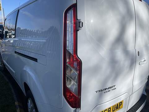 Ford Transit Custom 2.0 320 EcoBlue Limited Crew Van L2 H1 Euro 6 (s/s) 5dr (6 Seat) - U751