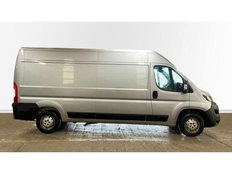 Peugeot Boxer 2.2 BlueHDi 335 Professional L3 H2 Euro 6 (s/s) 5dr - U752