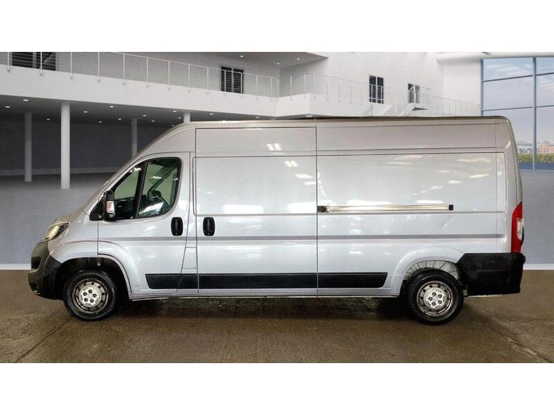 Peugeot Boxer 2.2 BlueHDi 335 Professional L3 H2 Euro 6 (s/s) 5dr - U752