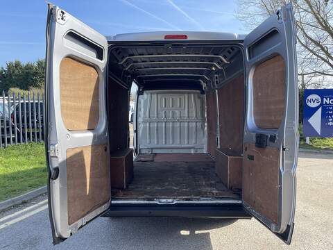 Peugeot Boxer 2.2 BlueHDi 335 Professional L3 H2 Euro 6 (s/s) 5dr - U752