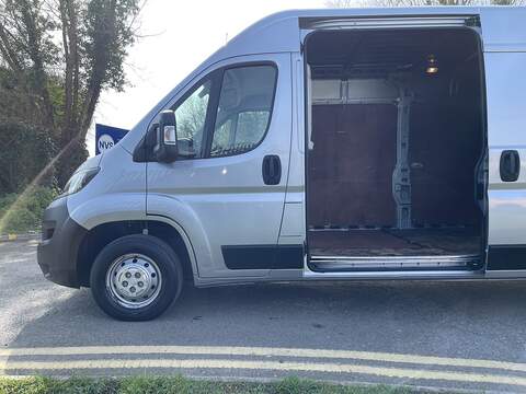 Peugeot Boxer 2.2 BlueHDi 335 Professional L3 H2 Euro 6 (s/s) 5dr - U752
