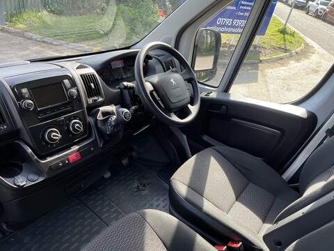 Peugeot Boxer 2.2 BlueHDi 335 Professional L3 H2 Euro 6 (s/s) 5dr - U752
