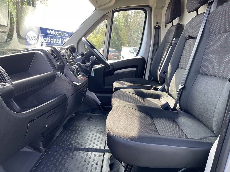 Peugeot Boxer 2.2 BlueHDi 335 Professional L3 H2 Euro 6 (s/s) 5dr - U752