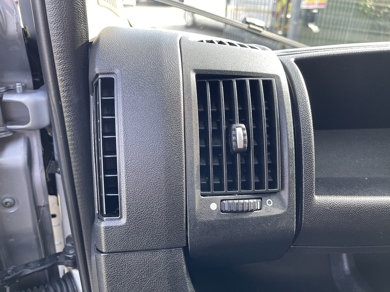 Peugeot Boxer 2.2 BlueHDi 335 Professional L3 H2 Euro 6 (s/s) 5dr - U752