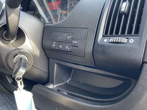 Peugeot Boxer 2.2 BlueHDi 335 Professional L3 H2 Euro 6 (s/s) 5dr - U752