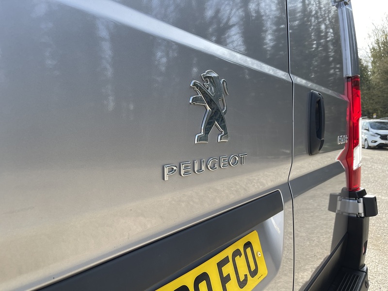 Peugeot Boxer 2.2 BlueHDi 335 Professional L3 H2 Euro 6 (s/s) 5dr - U752
