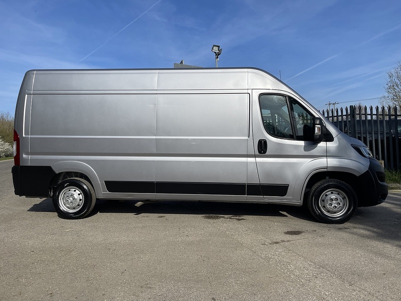Peugeot Boxer 2.2 BlueHDi 335 Professional L3 H2 Euro 6 (s/s) 5dr - U752