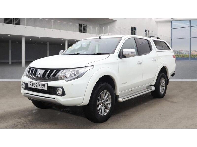 Mitsubishi L200 2.4 DI-D DC Warrior Auto 4WD Euro 6 4dr - U753