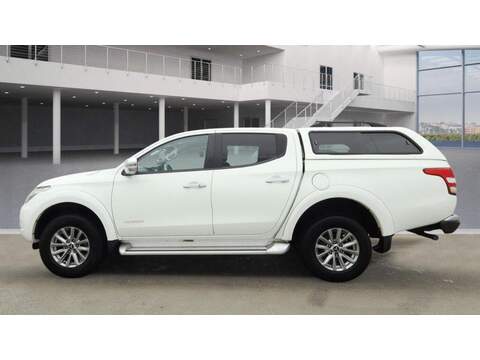 Mitsubishi L200 2.4 DI-D DC Warrior Auto 4WD Euro 6 4dr - U753