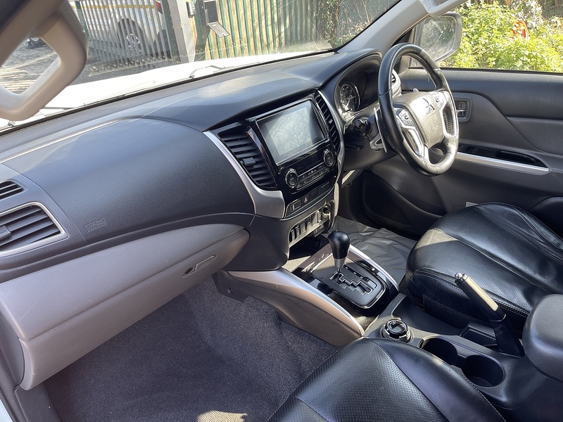Mitsubishi L200 2.4 DI-D DC Warrior Auto 4WD Euro 6 4dr - U753