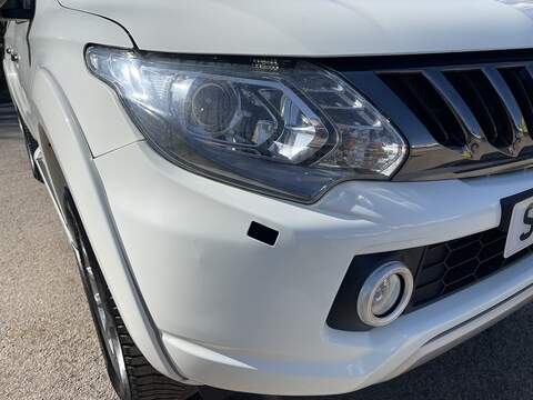 Mitsubishi L200 2.4 DI-D DC Warrior Auto 4WD Euro 6 4dr - U753