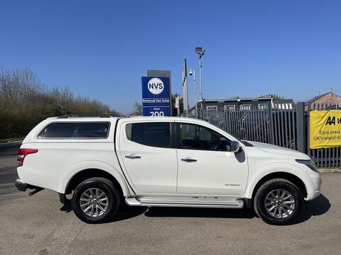 Mitsubishi L200 2.4 DI-D DC Warrior Auto 4WD Euro 6 4dr - U753