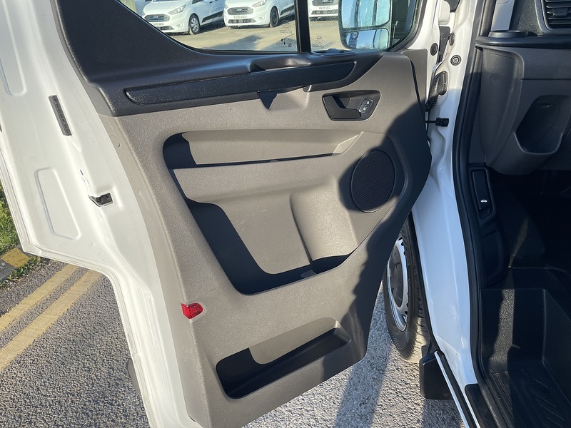 Ford Transit Custom 2.0 320 EcoBlue Leader L1 H1 Euro 6 (s/s) 5dr - U757