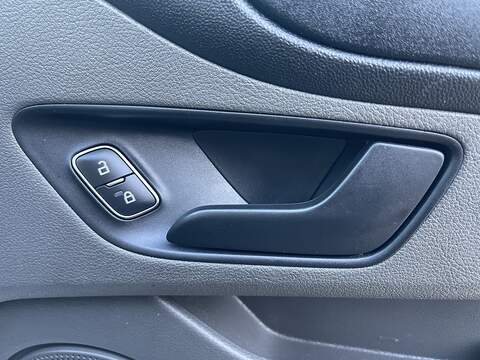 Ford Transit Custom 2.0 320 EcoBlue Leader L1 H1 Euro 6 (s/s) 5dr - U757