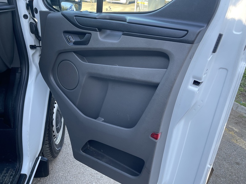 Ford Transit Custom 2.0 320 EcoBlue Leader L1 H1 Euro 6 (s/s) 5dr - U757