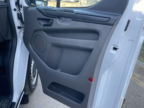 Ford Transit Custom 2.0 320 EcoBlue Leader L1 H1 Euro 6 (s/s) 5dr - U757