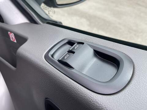 Ford Transit 2.0 350 EcoBlue Leader FWD L3 H2 Euro 6 (s/s) 5dr - U759
