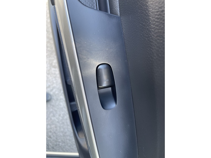 Nissan Navara 2.3 dCi Tekna Pickup Double Cab 4dr Diesel Manual 4WD Euro 6 (s/s) (190 ps) - U762