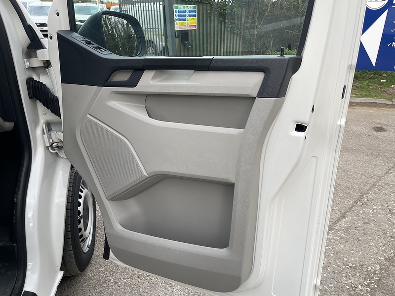Volkswagen Transporter 2.0 TDI T28 Startline FWD SWB Euro 6 (s/s) 5dr - U766