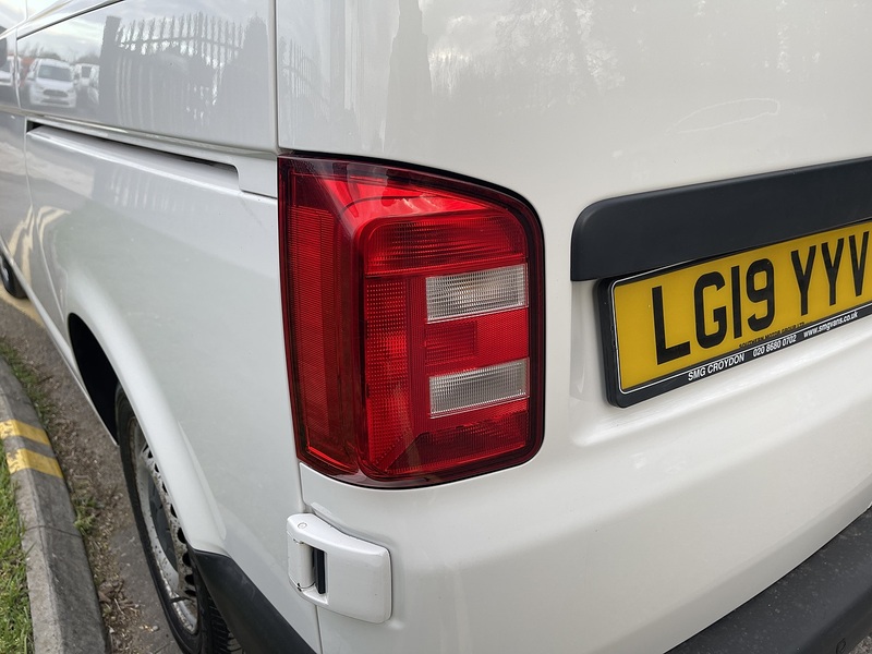 Volkswagen Transporter 2.0 TDI T28 Startline FWD SWB Euro 6 (s/s) 5dr - U766