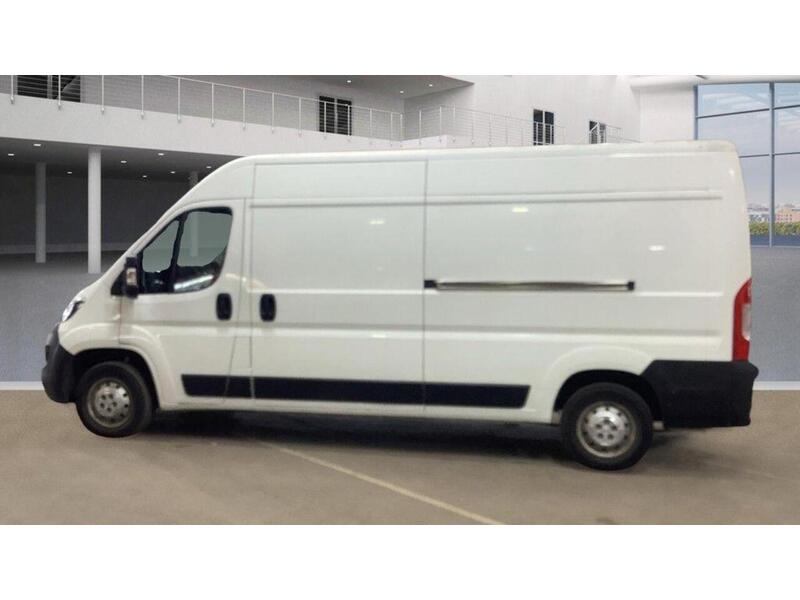 Peugeot Boxer 2.2 BlueHDi 335 Professional L3 H2 Euro 6 (s/s) 5dr - U770