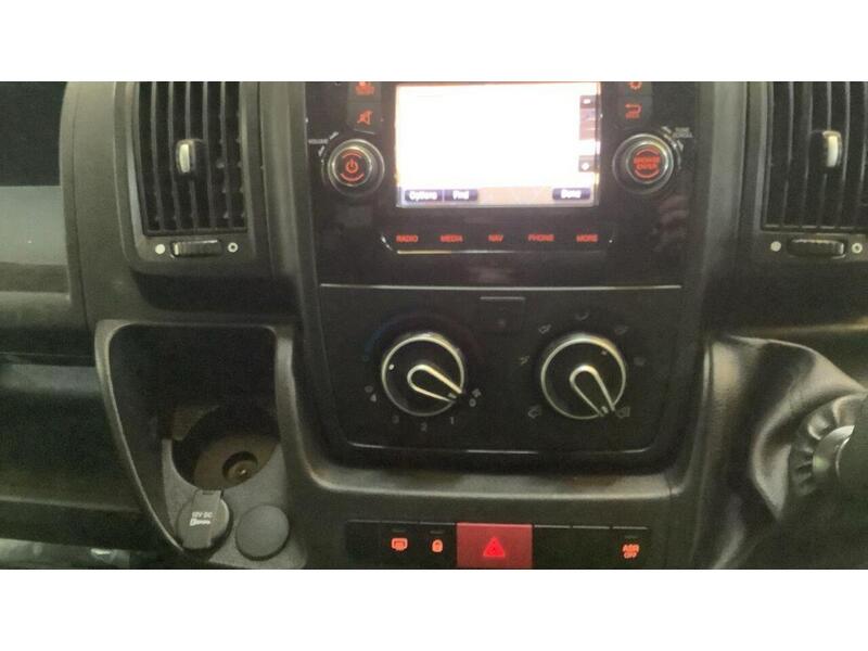 Peugeot Boxer 2.2 BlueHDi 335 Professional L3 H2 Euro 6 (s/s) 5dr - U770