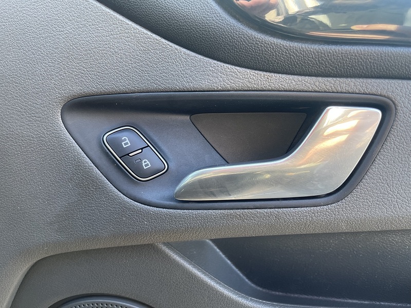 Ford Transit Custom 2.0 300 EcoBlue Limited L2 H1 Euro 6 (s/s) 5dr - U771