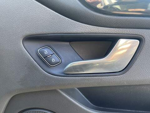 Ford Transit Custom 2.0 300 EcoBlue Limited L2 H1 Euro 6 (s/s) 5dr - U771