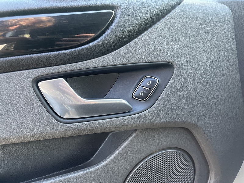 Ford Transit Custom 2.0 300 EcoBlue Limited L2 H1 Euro 6 (s/s) 5dr - U771