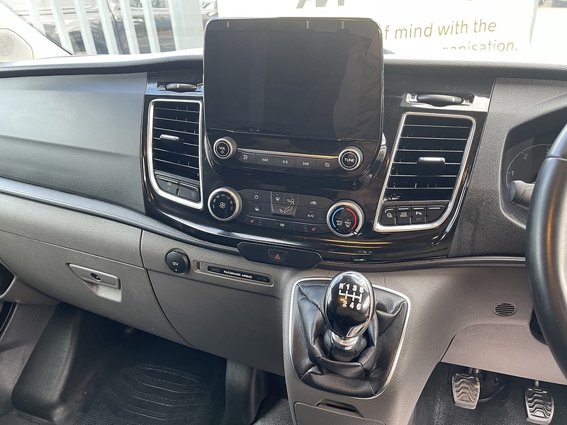 Ford Transit Custom 2.0 300 EcoBlue Limited L2 H1 Euro 6 (s/s) 5dr - U772