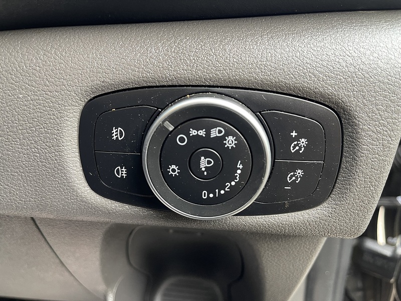 Ford Transit Custom 2.0 300 EcoBlue Limited L2 H1 Euro 6 (s/s) 5dr - U772