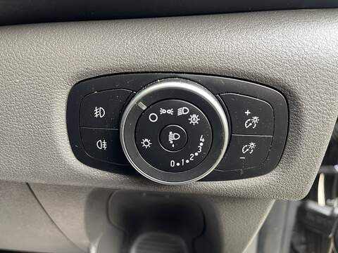 Ford Transit Custom 2.0 300 EcoBlue Limited L2 H1 Euro 6 (s/s) 5dr - U772