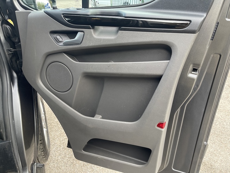 Ford Transit Custom 2.0 300 EcoBlue Limited L2 H1 Euro 6 (s/s) 5dr - U772