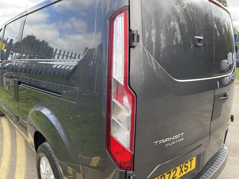 Ford Transit Custom 2.0 300 EcoBlue Limited L2 H1 Euro 6 (s/s) 5dr - U772
