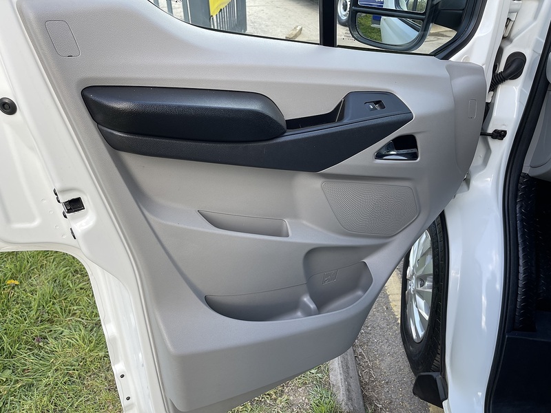 MAXUS eDeliver 9 72kWh Auto FWD L3 H2 5dr - U774