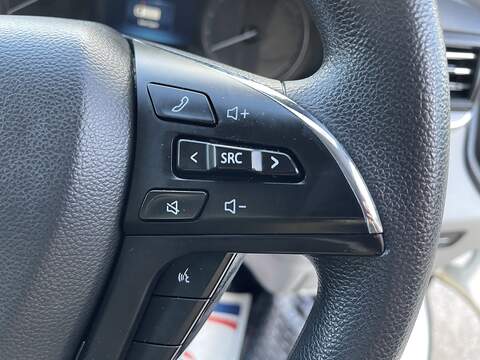 MAXUS eDeliver 9 72kWh Auto FWD L3 H2 5dr - U774