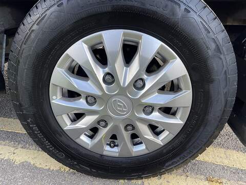 MAXUS eDeliver 9 72kWh Auto FWD L3 H2 5dr - U774