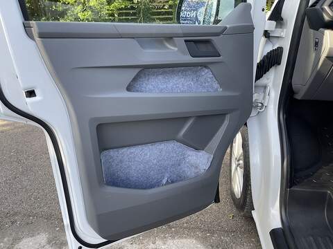 Volkswagen e-Transporter e 110 37.3kWh Advance Auto LWB 5dr - U780