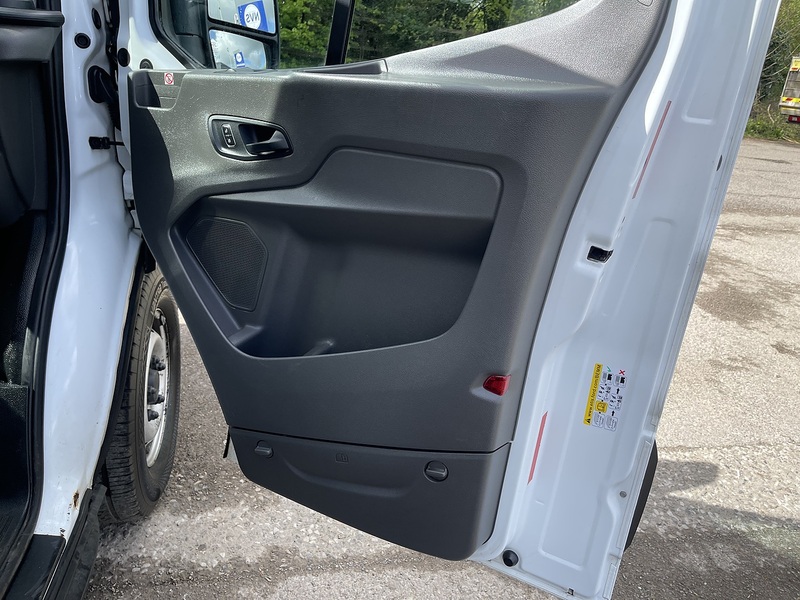 Ford Transit 2.0 350 EcoBlue Leader Dropside 2dr Diesel Manual L4 Euro 6 (s/s) (130 ps) - U781