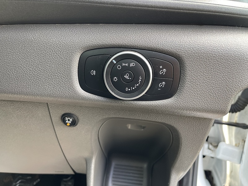 Ford Transit 2.0 350 EcoBlue Leader Dropside 2dr Diesel Manual L4 Euro 6 (s/s) (130 ps) - U781