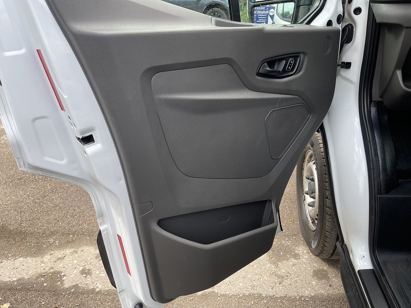 Ford Transit 2.0 350 EcoBlue Leader Dropside 2dr Diesel Manual L4 Euro 6 (s/s) (130 ps) - U781