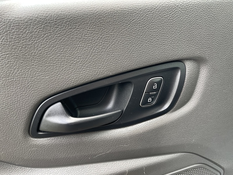 Ford Transit 2.0 350 EcoBlue Leader Dropside 2dr Diesel Manual L4 Euro 6 (s/s) (130 ps) - U781