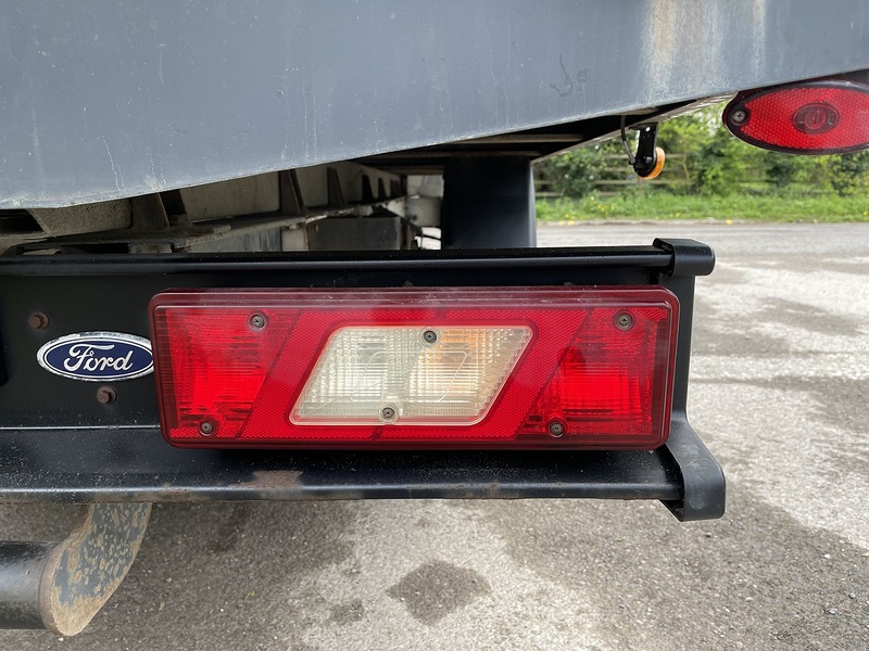 Ford Transit 2.0 350 EcoBlue Leader Dropside 2dr Diesel Manual L4 Euro 6 (s/s) (130 ps) - U781