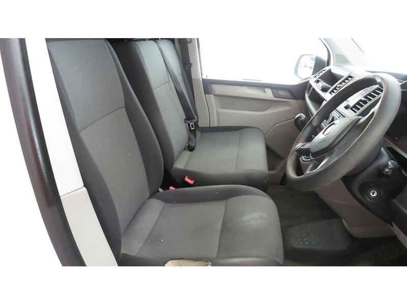 Volkswagen Transporter 2.0 TDI T32 BlueMotion Tech Startline FWD LWB Euro 6 (s/s) 5dr - U782