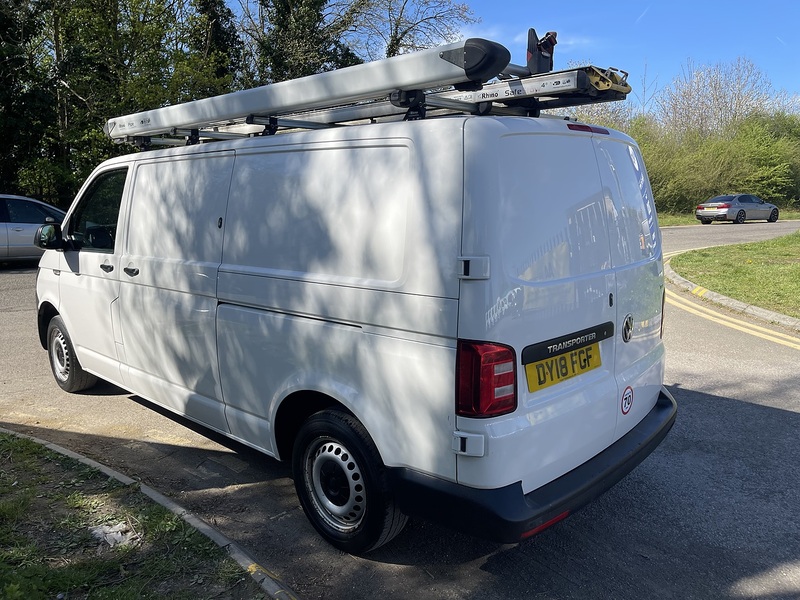 Volkswagen Transporter 2.0 TDI T32 BlueMotion Tech Startline FWD LWB Euro 6 (s/s) 5dr - U782