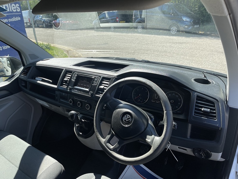 Volkswagen Transporter 2.0 TDI T32 BlueMotion Tech Startline FWD LWB Euro 6 (s/s) 5dr - U782