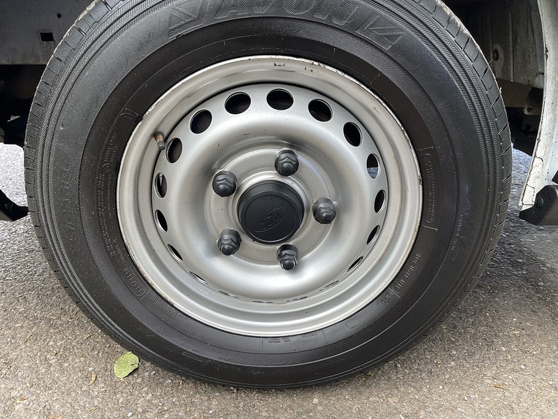 Ford Transit 2.0 350 EcoBlue Leader Dropside 2dr Diesel Manual L4 Euro 6 (s/s) (130 ps) - U786